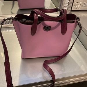 Coach Willow Tote 24